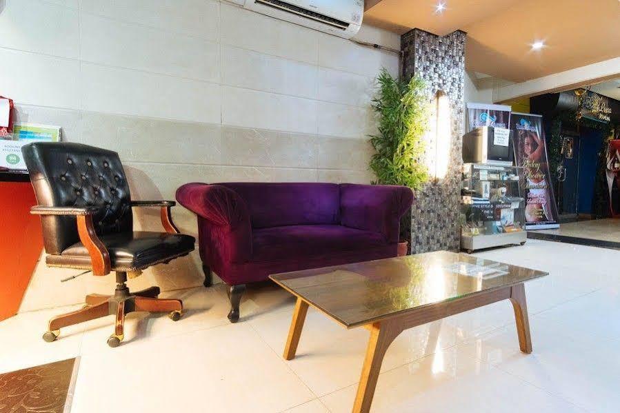 Sir William'S Hotel Quezon City Bagian luar foto