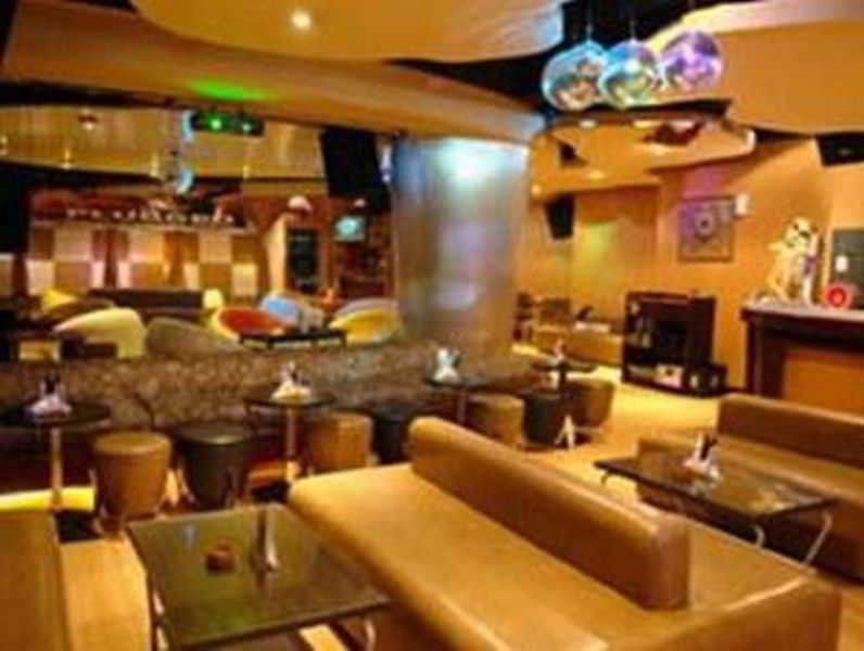 Sir William'S Hotel Quezon City Bagian luar foto