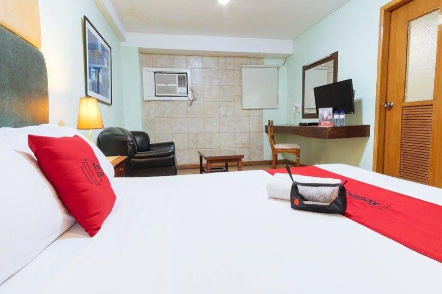 Sir William'S Hotel Quezon City Bagian luar foto